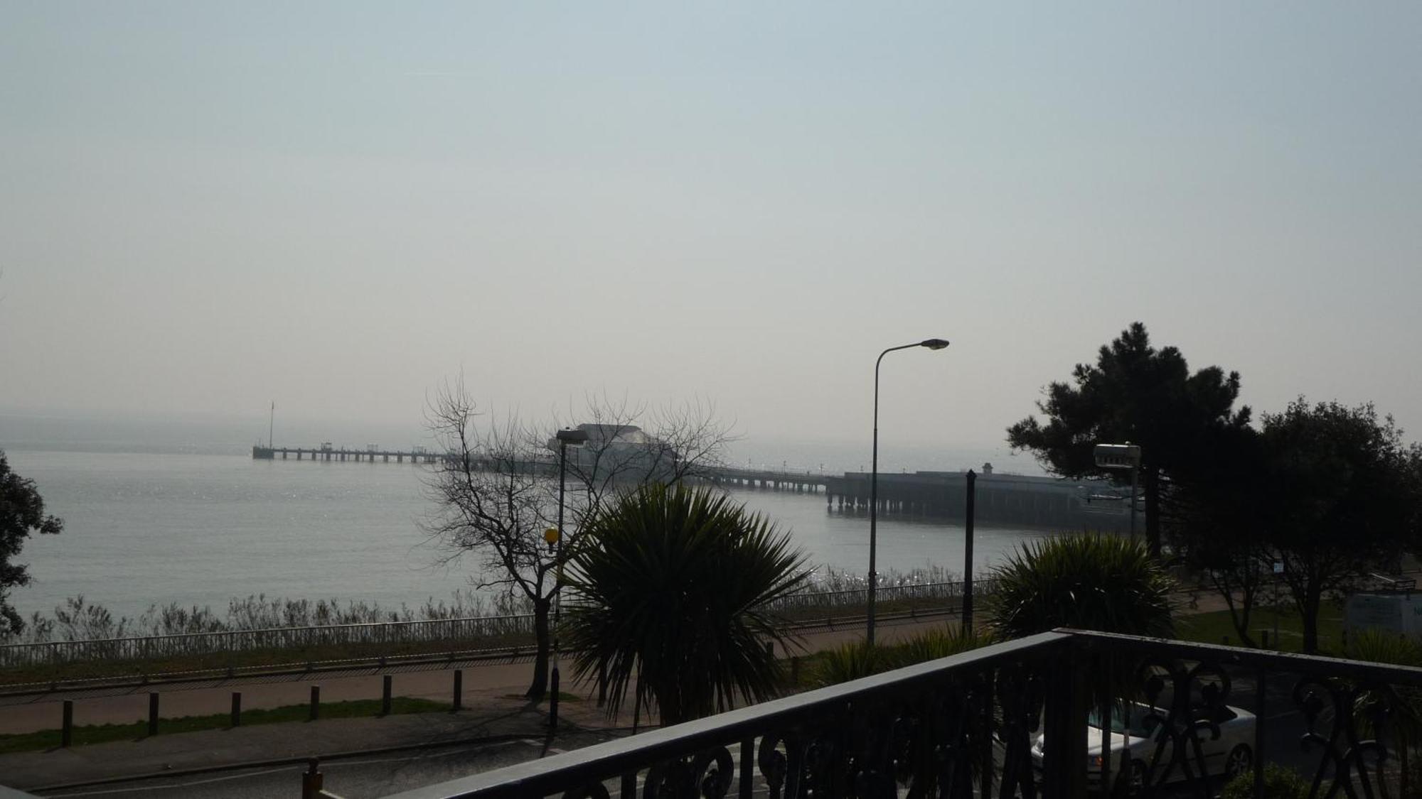 Esplanade Hotel Clacton-on-Sea Extérieur photo